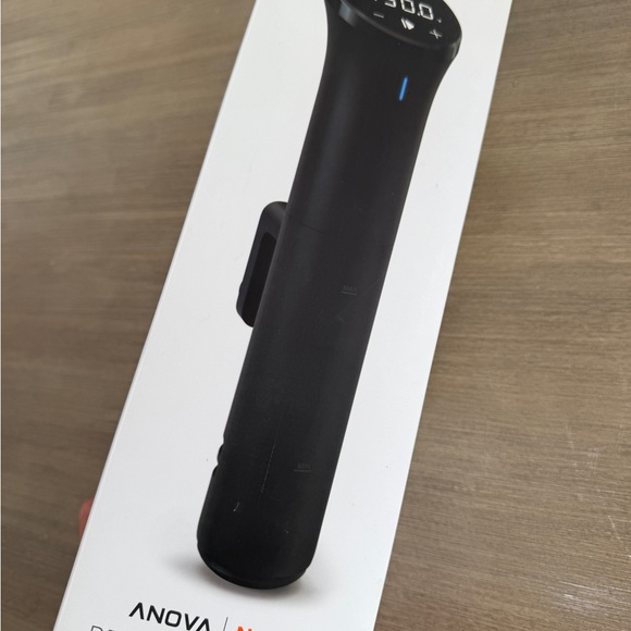 ANOVA NANO 2.0 SOUS VIDE PRECISION COOKER - Picture 8 of 10